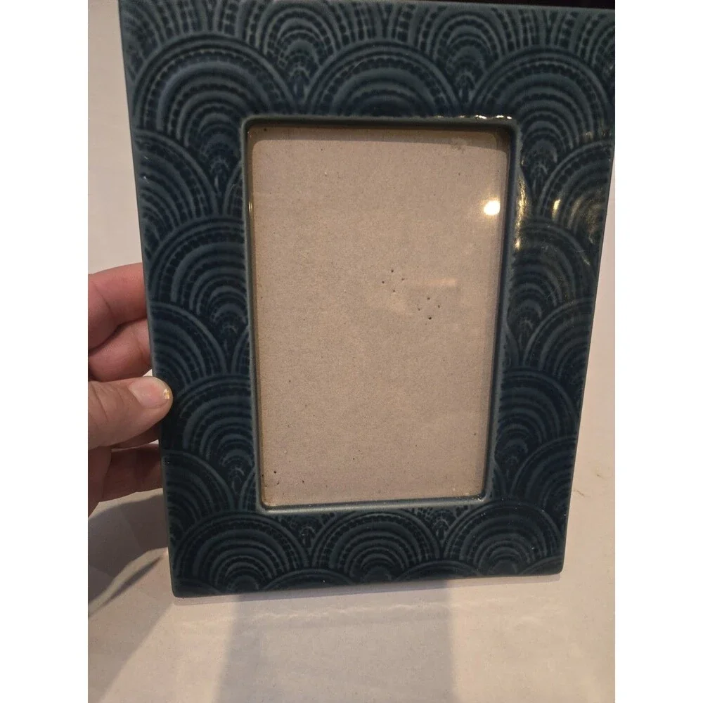 Stoneware Embossed Teal 8.5x6.5 Phot Frame
